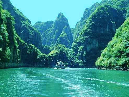 Long Qing Gorge One Day Tour