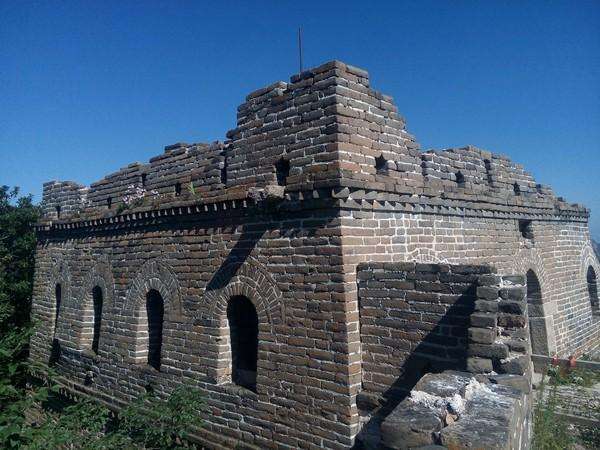 Private Tour to Badaling Remnant Great Wall with Picnic Lunc