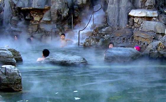 Summer Palace and Hot Springs Spa Tour