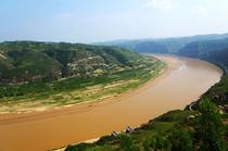 2-Day Zhengzhou Private Tour: Yellow River, Erqi Square, Shaolin Temple, Longmen Grottoes