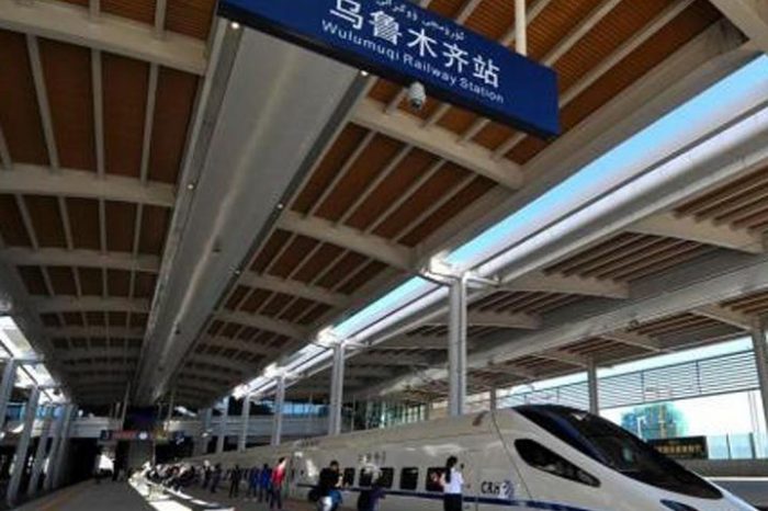 Private Urumqi Railway Station Transfer from City Hotels
