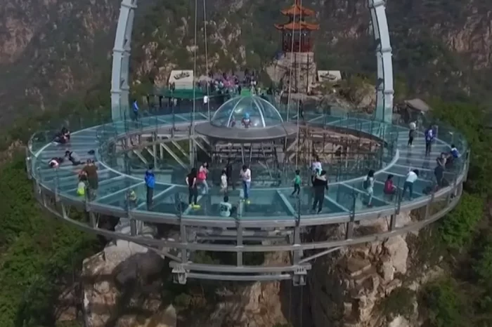 Beijing Private Tour to Shilinxia Cantilever Viewing Platform with Cable Car ride