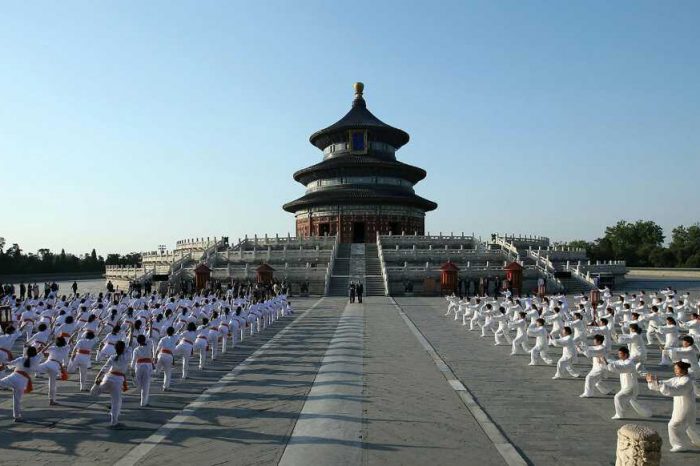 1-Hour Private Tai Chi Class in the Temple of Heaven Park with One Way Transfer