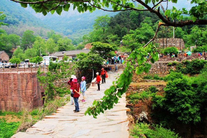 Private One Way Transfer to Guoliangcun Village from Zhengzhou
