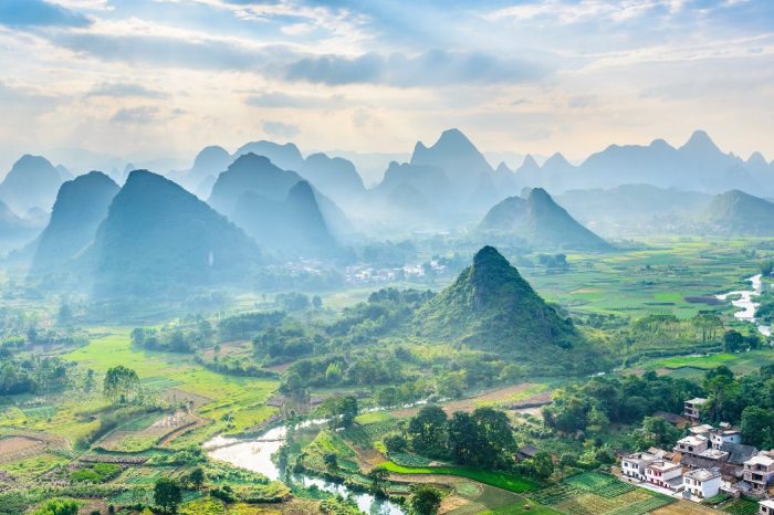 2-Day Private Guilin Essence Tour: Longji Rice Terrace and Cruise to Yangshuo