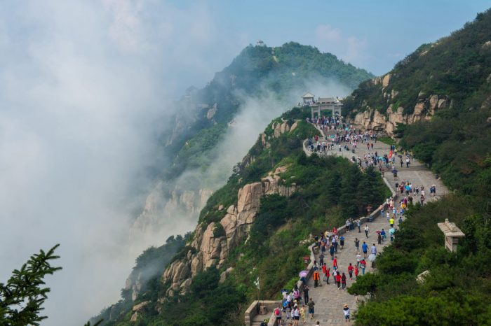 2-Day Shanghai Bullet Train Trip to Qufu and Mount Tai with Accommodation