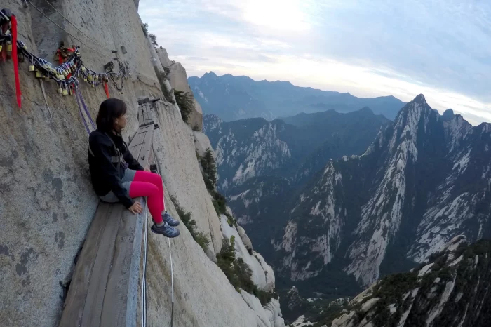 Full-Day Private Tour to Mt. Huashan with Round Trip Cable Car Ride