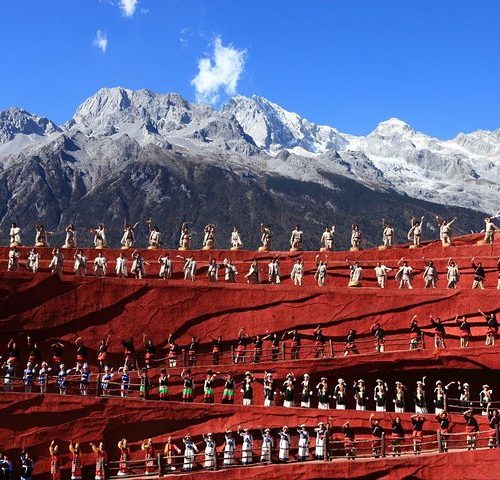 Lijiang Private Day Tour: Jade Dragon Snow Mountain and Impression Lijiang Show