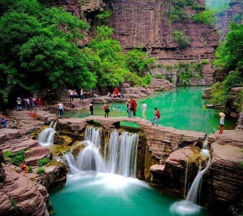 2-Day Private Trip to Yuntai Mountain and Guoliangcun Village from Beijing by Bullet Train