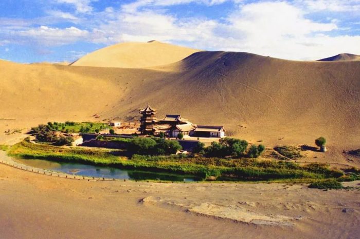 Xining, Zhangye & Dunhuang Summer Flowers Tour – 8 Days