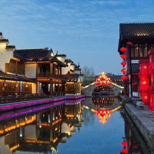 Nanjing: Private Customized City Highlights Tour with Lunch