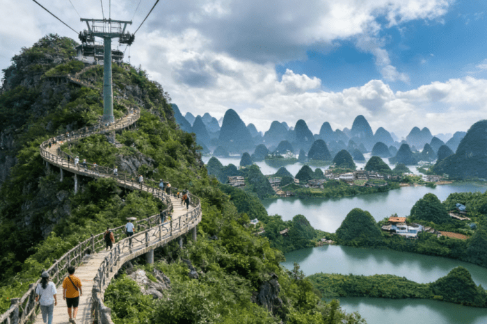 10-Day Classic China Tour: From Water Towns to the Great Wall