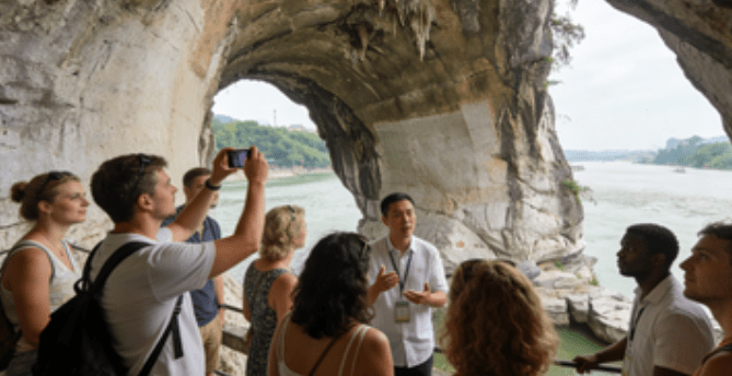 Private Day Tour in Yichang to Sanyou Cave and Sanxia Waterfall