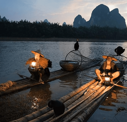 Li River Cruise with bamboo Rafting & Xianggong Hill Private Tour