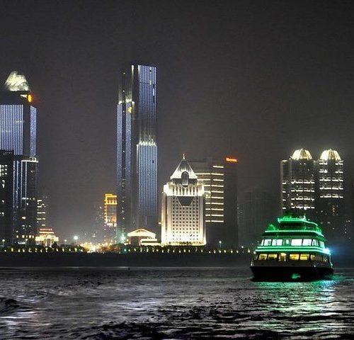Nanchang Night River Cruise Tour With Shengjin Tower Food Street Tasting Experience