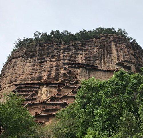 Private Day Tour to Maijishan Grottoes from Lanzhou by Fast Train