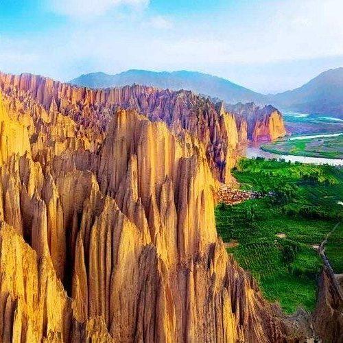 Lanzhou Private Day Tour to Yellow River Stone Forest