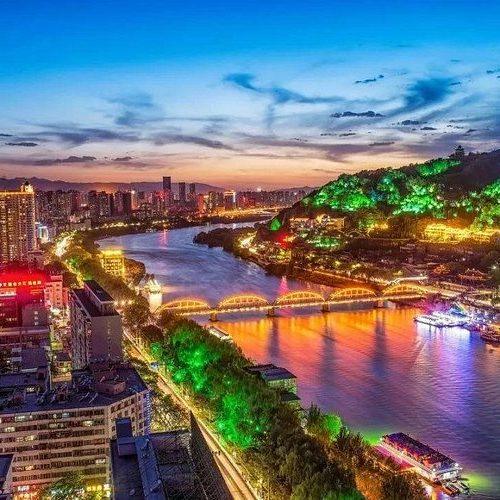 4-Hour Private Illuminated Lanzhou Tour: Yellow River and Food Street with Dinner