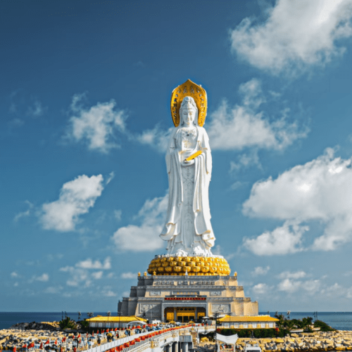 Private Day Tour in Sanya: Nanshan Cultural Tourism Zone and Luhuitou